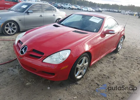 2005 Mercedes-Benz Slk 350 z USA, uszkodzony, nr VIN WDBWK56F45F040016